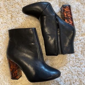 Besha Block Heel Bootie